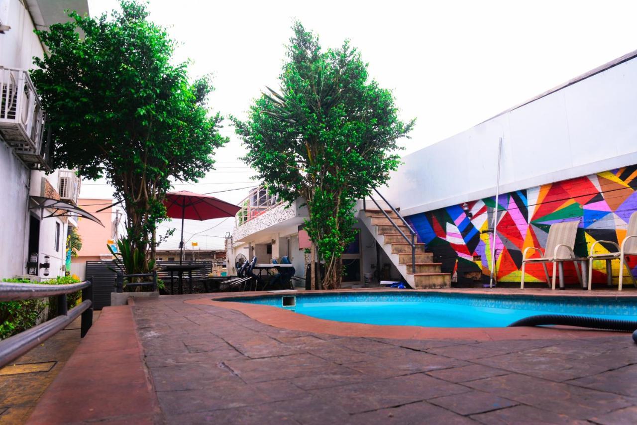 Connecting Lagos Suites Εξωτερικό φωτογραφία
