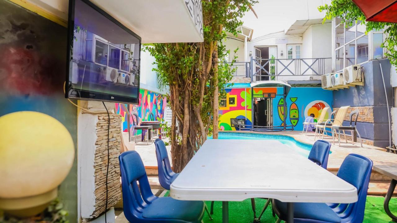 Connecting Lagos Suites Εξωτερικό φωτογραφία